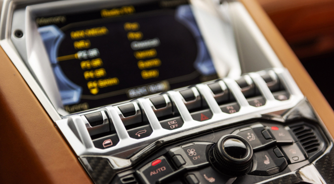 <img src="pubdb/bilder/object/1025/17/660Aventador-043.jpg"/>