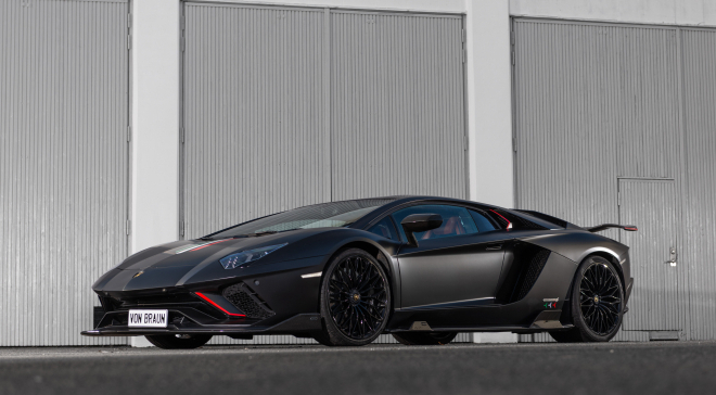 <img src="pubdb/bilder/object/1025/30/660Aventador-010.jpg"/>