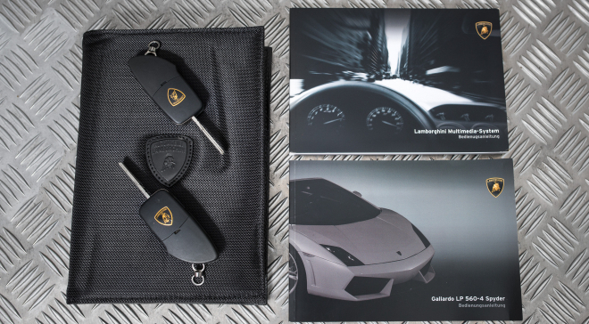 <img src="pubdb/bilder/object/372/17/6602016-08-31_Lamborghini_Gallardo_Spyder_Orange_2500_10.jpg"/>