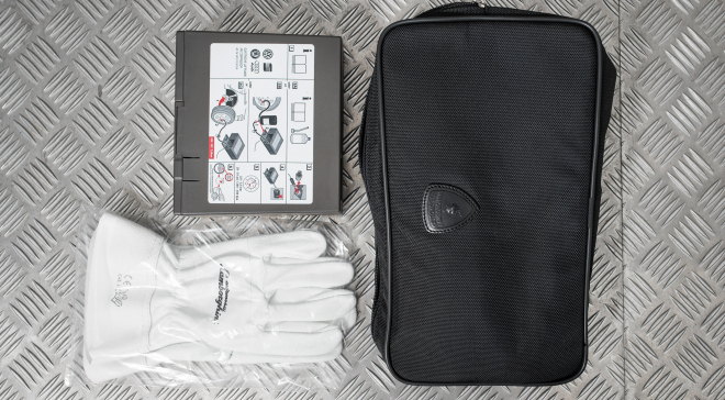 <img src="pubdb/bilder/object/372/22/6602016-08-31_Lamborghini_Gallardo_Spyder_Orange_2500_14.jpg"/>