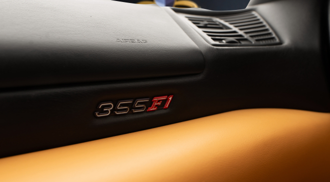 <img src="pubdb/bilder/object/754/24/660FERRARI_355-24_1.jpg"/>