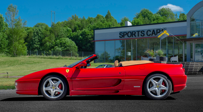 <img src="pubdb/bilder/object/754/28/660FERRARI_355-12_1.jpg"/>