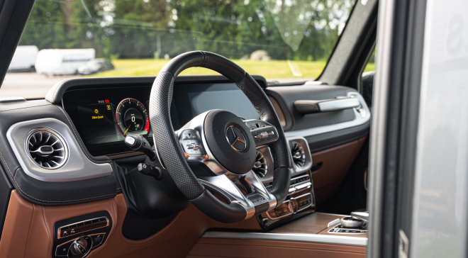 <img src="pubdb/bilder/object/1031/20/660von-braun-amg-g63-9.jpg"/>