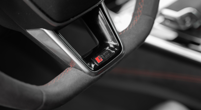 <img src="pubdb/bilder/object/1045/7/660Nardo-Gray-Audi-RS6-11.jpg"/>