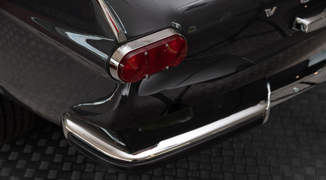 <img src="pubdb/bilder/object/777/11/660VolvoP1800interior-10.jpg"/>