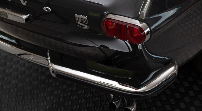 <img src="pubdb/bilder/object/777/22/660VolvoP1800interior-11.jpg"/>