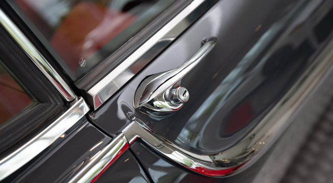 <img src="pubdb/bilder/object/777/66/660VolvoP1800interior-8.jpg"/>