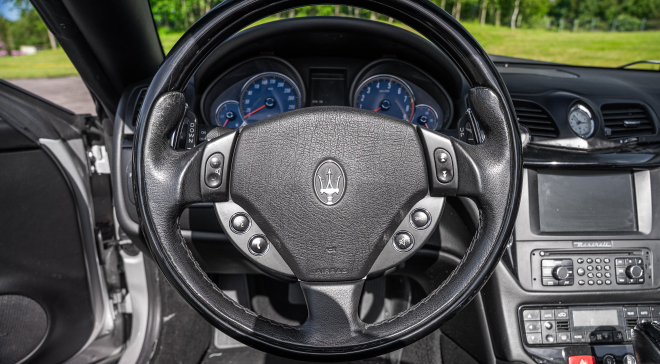 <img src="pubdb/bilder/object/956/18/660Von-braun-maserati-gran-turismo-20.jpg"/>